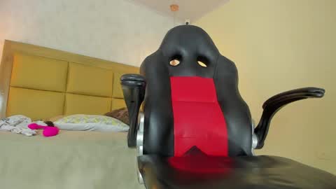 KEIMI  online show from 04-06-26, 04:46