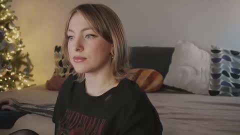 Kristina online show from 12-18-25, 02:45