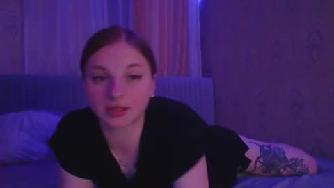 Snapshot of star_girlish chatting on 11-12-25, 09:47 star_girlish online show from 11-12-25, 09:47