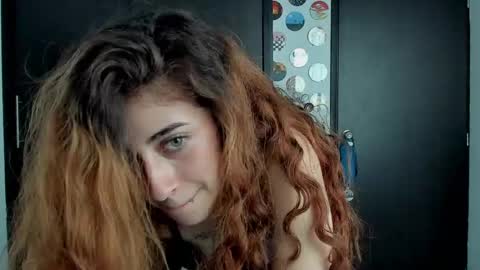 Snapshot of star_shooting chatting on 09-25-25, 10:02 star_shooting online show from 09-25-25, 10:02