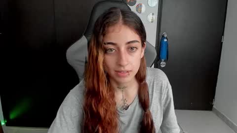 Snapshot of star_shooting chatting on 10-06-25, 09:34 star_shooting online show from 10-06-25, 09:34