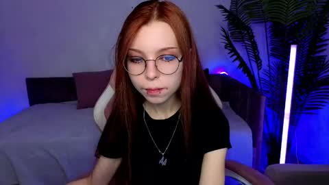 Snapshot of star_tarra chatting on 04-17-26, 02:14 Tarra online show from 04-17-26, 02:14