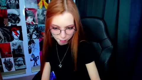 Tarra online show from 04-28-26, 02:27