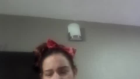 Snapshot of starburst361 chatting on 11-03-25, 01:40 starburst361 online show from 11-03-25, 01:40