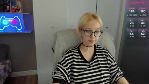 Kate online show from 03-30-26, 01:45