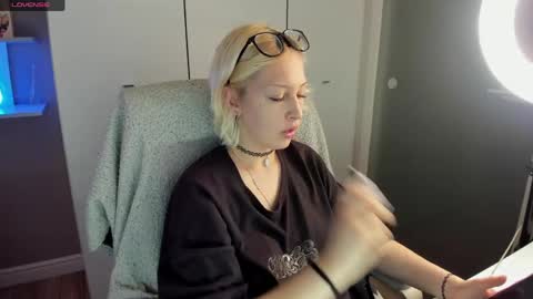 Kate online show from 05-15-26, 08:38