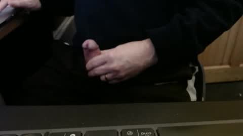 Snapshot of stargazer1069 chatting on 12-04-25, 09:29 stargazer1069 online show from 12-04-25, 09:29