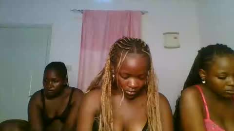 lia online show from 05-05-26, 04:31