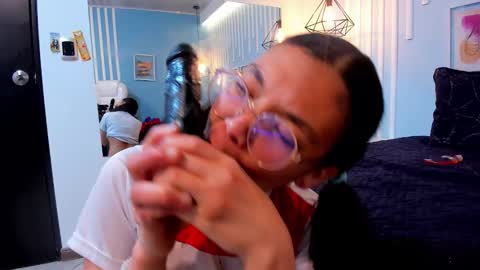 Stark Jones online show from 10-31-25, 01:01