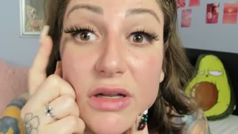 Snapshot of starlastylez chatting on 12-25-24, 04:22 Starla Stylez online show from 12-25-24, 04:22