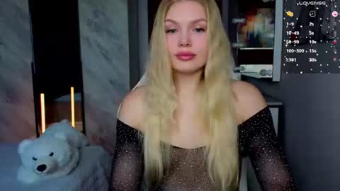 Caroline online show from 06-21-26, 03:20