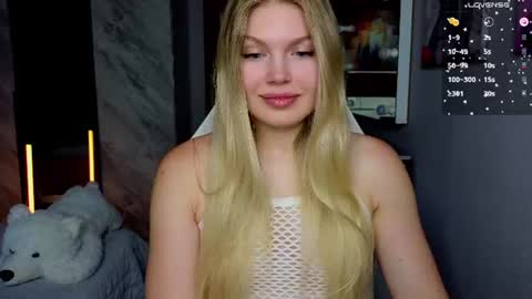 Caroline online show from 07-17-26, 03:35
