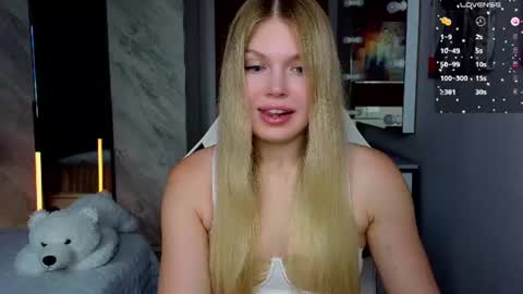 Caroline online show from 07-22-26, 04:15