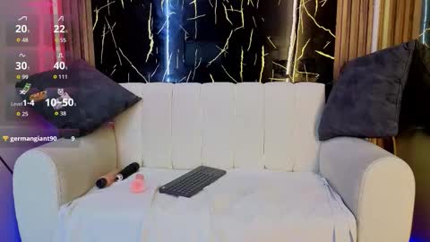 starlight_mature11_aws online show from 03-19-26, 09:08