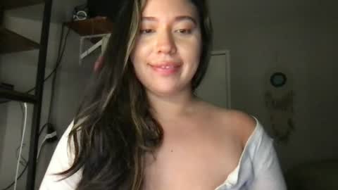 starlitdreams777 online show from 07-07-26, 06:47