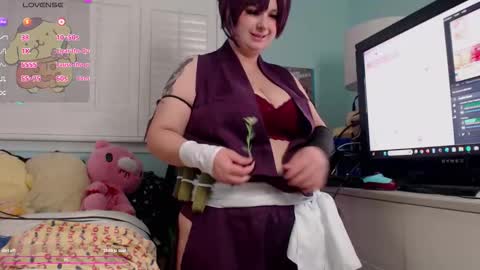 Snapshot of starsaturn chatting on 10-26-25, 03:12 Saturn online show from 10-26-25, 03:12