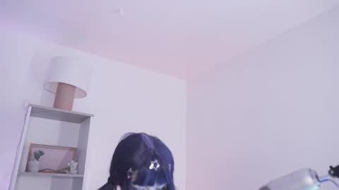 Yoko online show from 04-22-26, 07:04