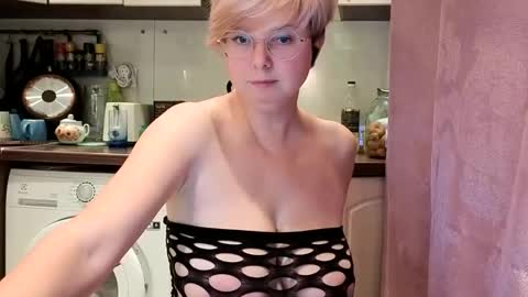 Stasya online show from 10-29-25, 02:19