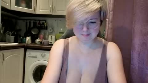 Snapshot of stasya_07 chatting on 12-20-25, 01:23 Stasya online show from 12-20-25, 01:23