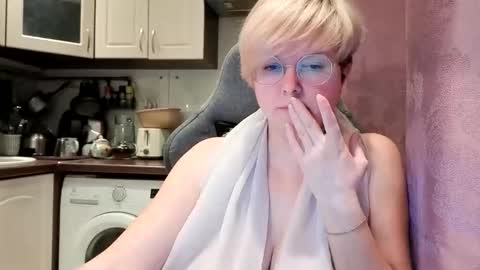 Snapshot of stasya_07 chatting on 02-02-26, 01:15 Stasya online show from 02-02-26, 01:15