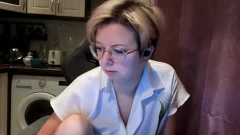 Snapshot of stasya_07 chatting on 02-23-26, 01:47 Stasya online show from 02-23-26, 01:47