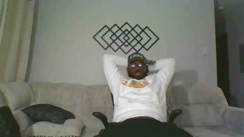 stayinalive1992 online show from 12-19-25, 04:19