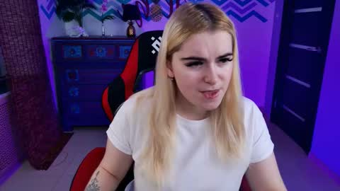 stef_nicks online show from 11-23-25, 09:09