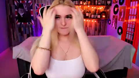 stef_nicks online show from 06-10-26, 05:07