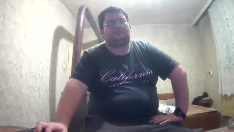 Snapshot of stefan90pt chatting on 11-04-25, 07:13 Stefan online show from 11-04-25, 07:13