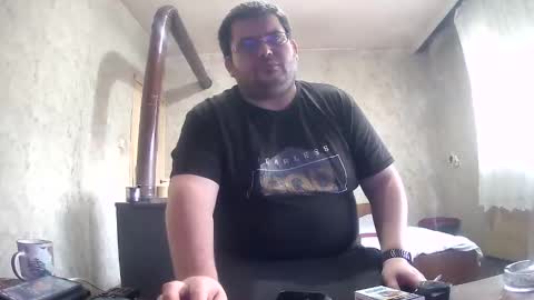 Snapshot of stefan90pt chatting on 11-06-25, 12:17 Stefan online show from 11-06-25, 12:17