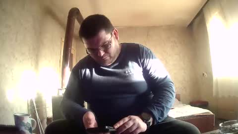 Snapshot of stefan90pt chatting on 11-13-25, 02:16 Stefan online show from 11-13-25, 02:16