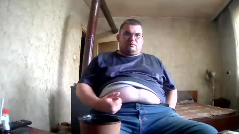 Snapshot of stefan90pt chatting on 07-14-26, 05:34 Stefan online show from 07-14-26, 05:34