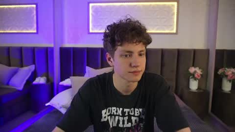 Esrefan online show from 04-21-26, 02:51