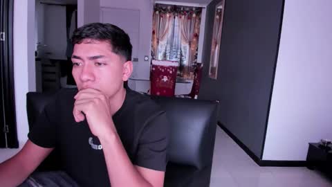 Snapshot of stefanford_ chatting on 12-02-25, 07:31 StefanFord online show from 12-02-25, 07:31