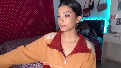 Snapshot of stefanny_pllus chatting on 12-26-24, 06:09 Im MiaIts my first day here online show from 12-26-24, 06:09
