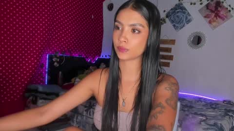 Snapshot of stefanny_pllus chatting on 01-20-25, 01:18 Im MiaIts my first day here online show from 01-20-25, 01:18