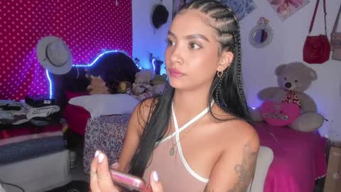 Snapshot of stefanny_pllus chatting on 02-06-25, 03:06 Im MiaIts my first day here online show from 02-06-25, 03:06