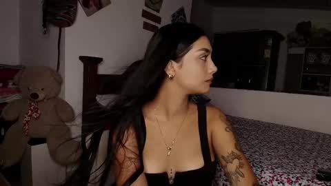Snapshot of stefanny_pllus chatting on 09-16-25, 11:06 Im MiaIts my first day here online show from 09-16-25, 11:06