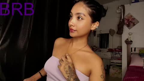Snapshot of stefanny_pllus chatting on 10-20-25, 12:00 Im MiaIts my first day here online show from 10-20-25, 12:00