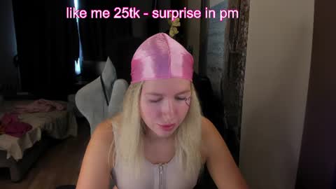 stefany_and_bettany online show from 06-11-26, 12:03