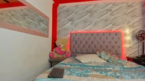 stefany_andruw online show from 11-25-25, 02:33