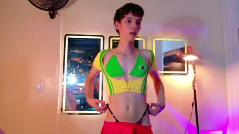 stefany piink online show from 05-13-26, 03:09