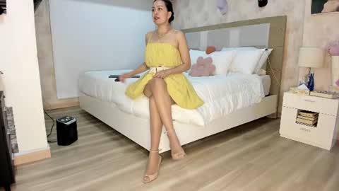 Zuly online show from 06-16-26, 01:19