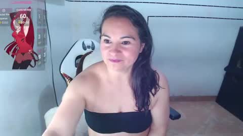 Snapshot of stefializon70 chatting on 09-16-25, 03:29 StefiAlizon online show from 09-16-25, 03:29