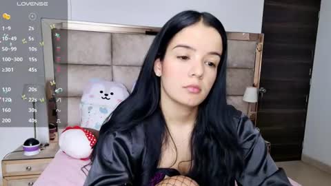 Stefany online show from 06-17-26, 10:43