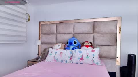 Stefany online show from 06-29-26, 12:06
