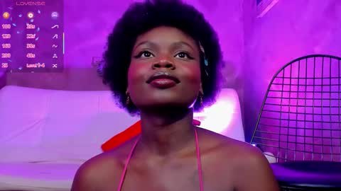 Snapshot of stela__gs chatting on 12-19-25, 11:01 stella online show from 12-19-25, 11:01