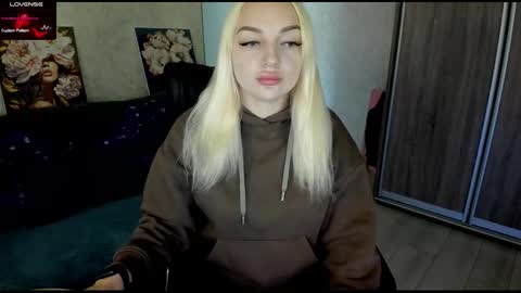 Stella  Cox online show from 10-15-25, 08:14