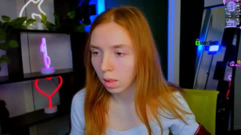 stella_flower online show from 03-31-26, 05:41