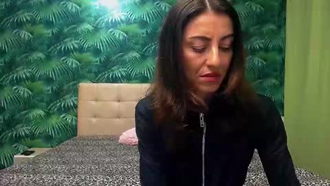 Snapshot of stella_john chatting on 01-10-25, 05:26 Stella John online show from 01-10-25, 05:26